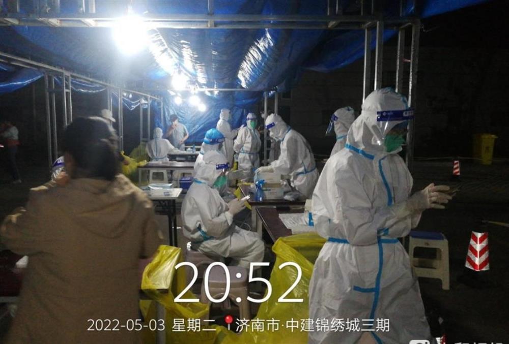 產(chǎn)發(fā)戰(zhàn)疫 |“金鐘大白”同心同行，筑牢社區(qū)疫情防控安全