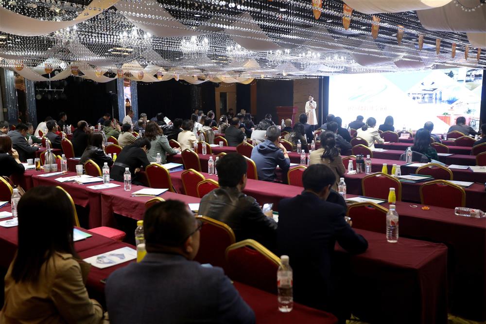 AI賦能產(chǎn)業(yè)生態(tài)！科創(chuàng)投集團(tuán)旗下銀河數(shù)創(chuàng)空間舉辦濟(jì)南科創(chuàng)數(shù)創(chuàng)生態(tài)大會(huì)